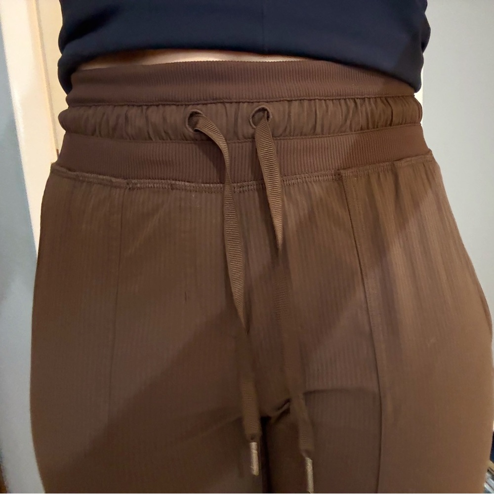 Lululemon Brown Dance Studio Cropped Pant - Picture 10 of 11